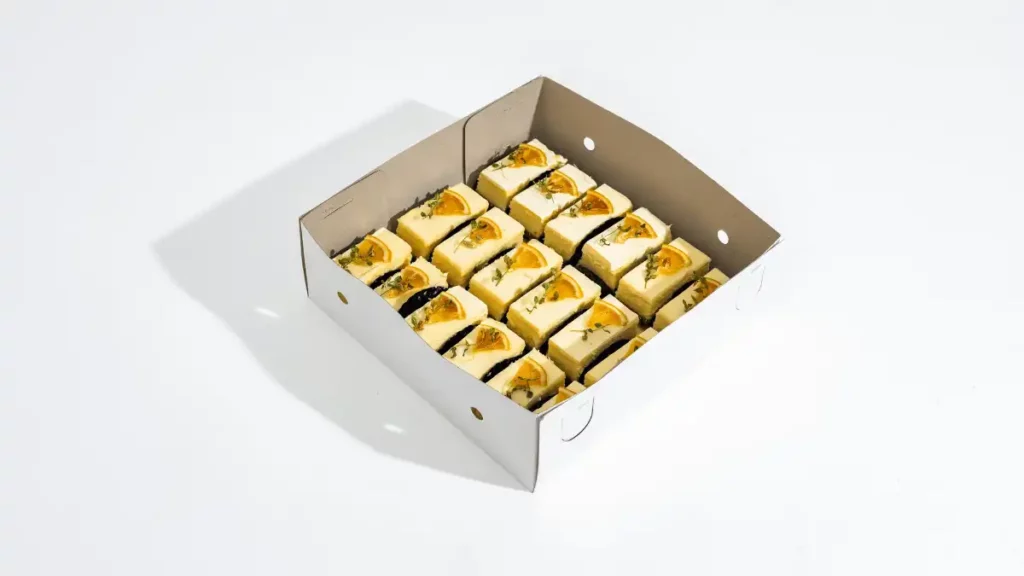 mini cake vendor