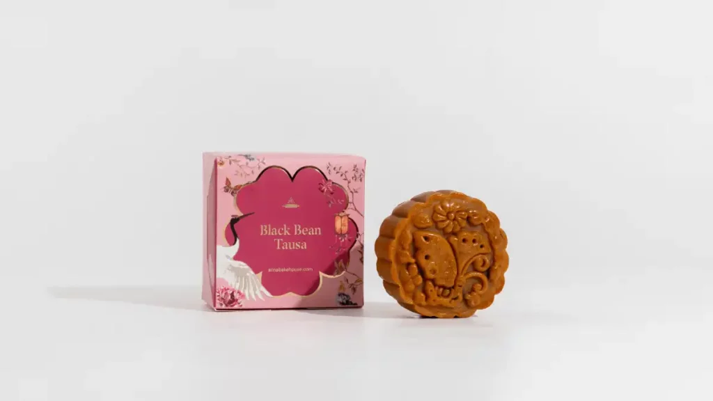 kue bulan kacang hitam