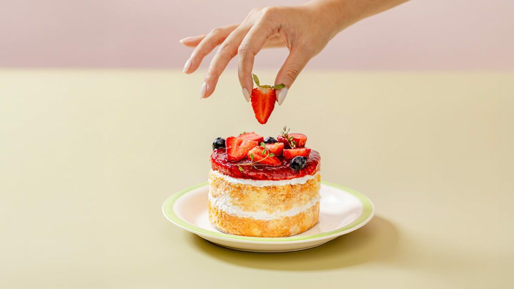 tres leches red berry, premium birthday cakes in jakarta